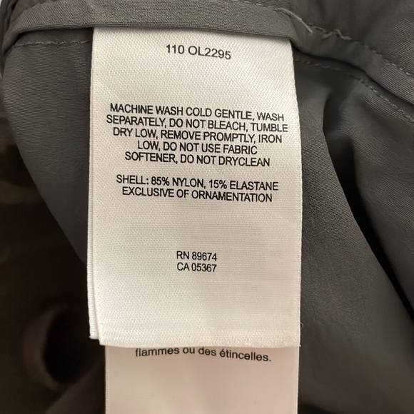 Mountain Hardware capris - Picture 7 of 7